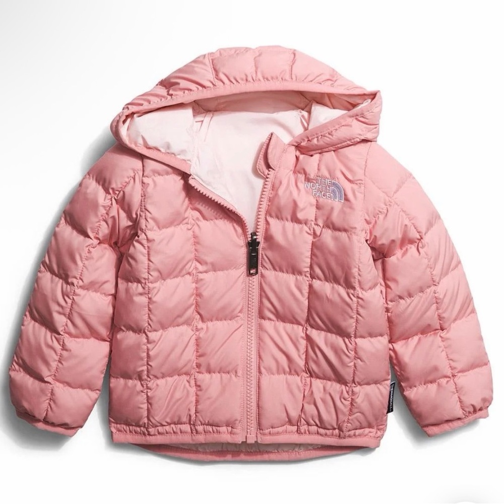 NWT The North Face Baby Reversible Jacket in Shady Rose, 0-3 months.